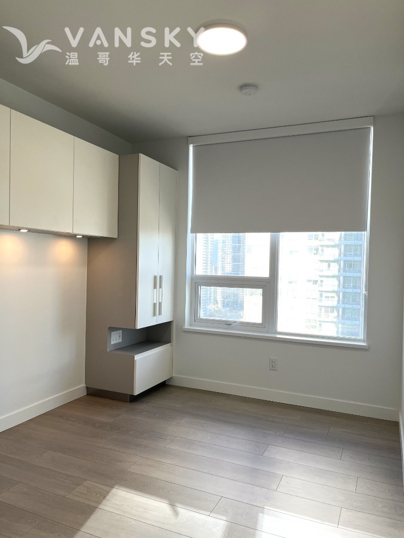 260425194744_bedroom 1.JPG